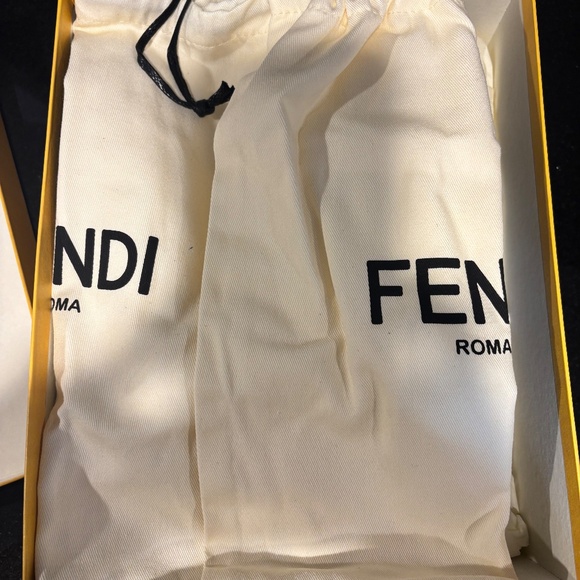 Fendi FFreedom Sneaker - Picture 6 of 6